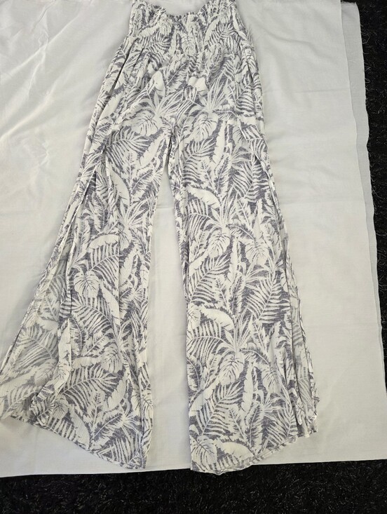 Rewash Pants - ReWash Smocked Waistband Resort Wear Or Festival Split Leg Pull On Pant